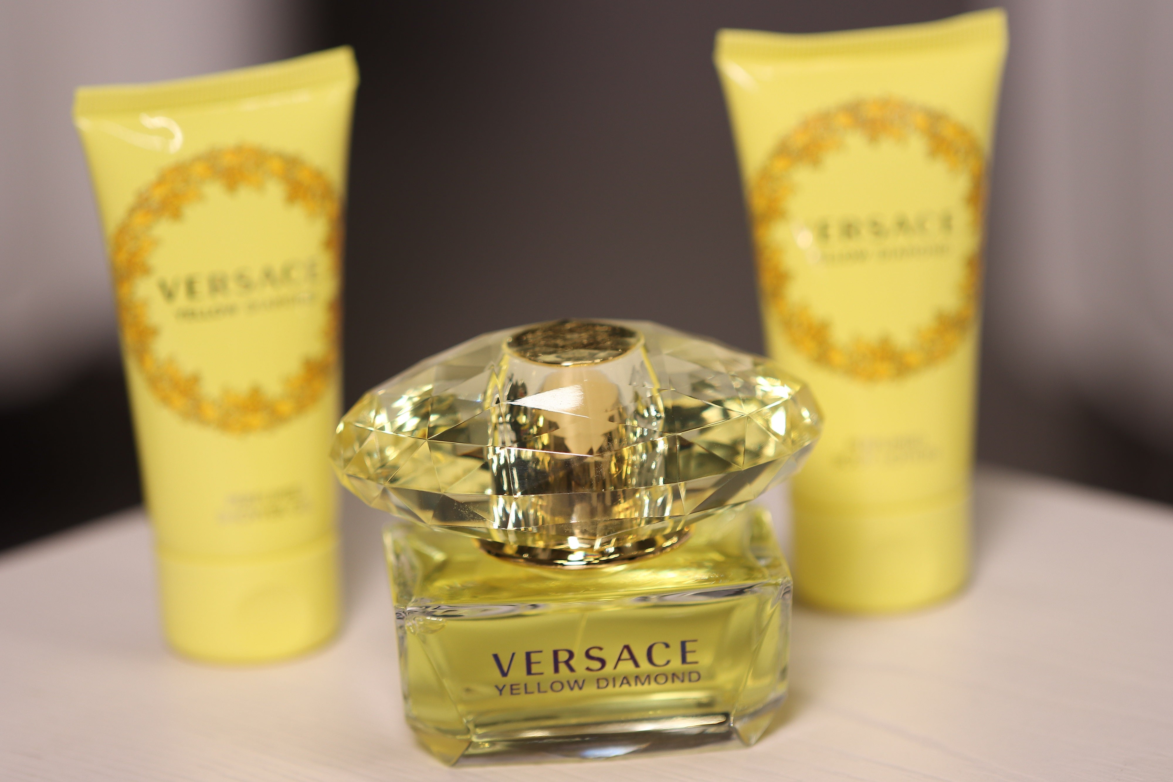 VERSACE YELLOW DIAMOND W SET