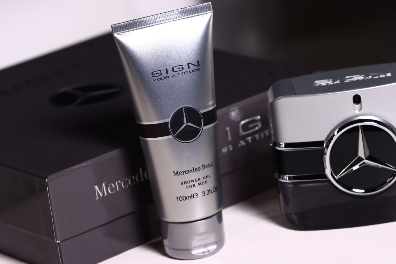 MERCEDES BENZ SIGN YOUR ATTITUDE M SET